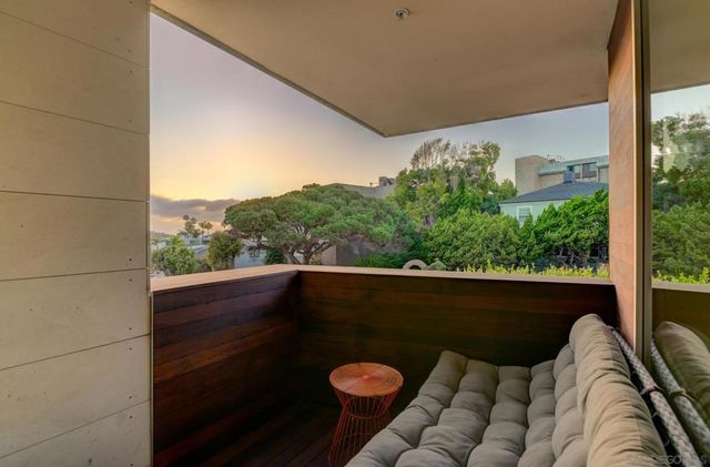 435 Ravina, La Jolla, CA 92037