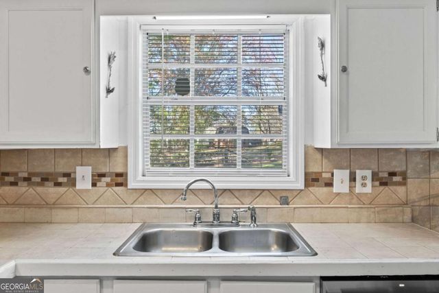 951 ORCHARD MILL Lane, Lawrenceville, GA 30043