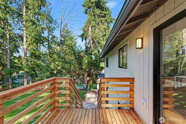 7245 E Taylor Street, Port Orchard, WA 98366