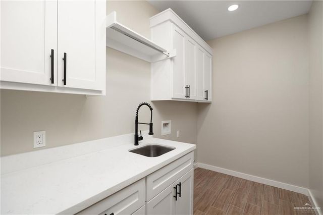 328 Brooks N Circle, La Feria, TX 78559