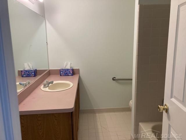 30783 Hidden Pines Lane, Roseville, MI 48066