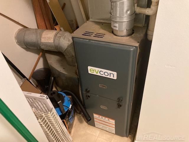 30783 Hidden Pines Lane, Roseville, MI 48066