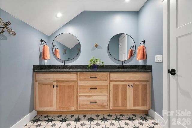 71 Hidden Pond Lane, Brevard, NC 28712