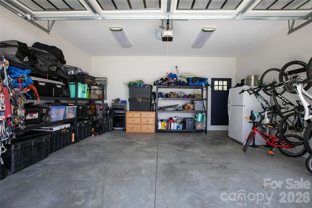 71 Hidden Pond Lane, Brevard, NC 28712