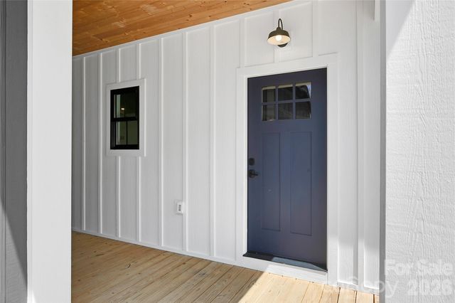 71 Hidden Pond Lane, Brevard, NC 28712