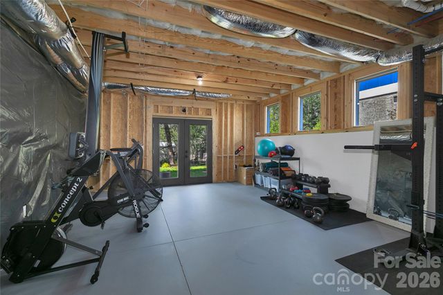 71 Hidden Pond Lane, Brevard, NC 28712