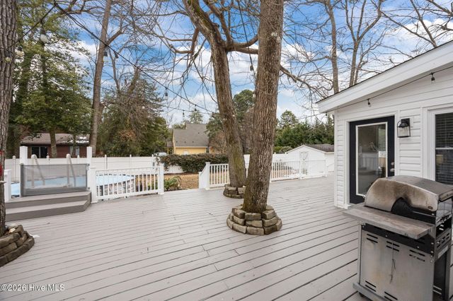 107 Hearthside Drive, Greenville, NC 27834