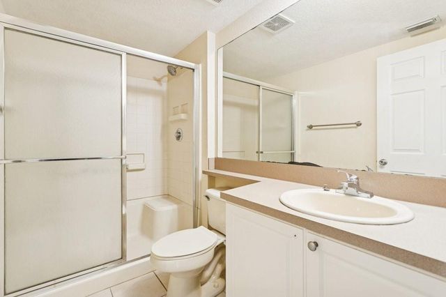 6384 W Sample Road W 6384, Coral Springs, FL 33067