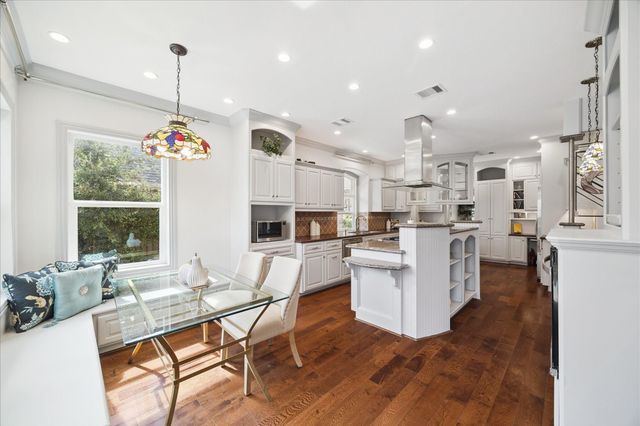 16703 Chestnut Meadow Court, Sugar Land, TX 77479