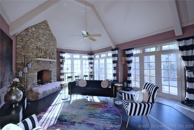 9327 S Jamestown Avenue, Tulsa, OK 74037