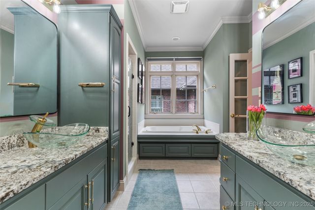 9327 S Jamestown Avenue, Tulsa, OK 74037