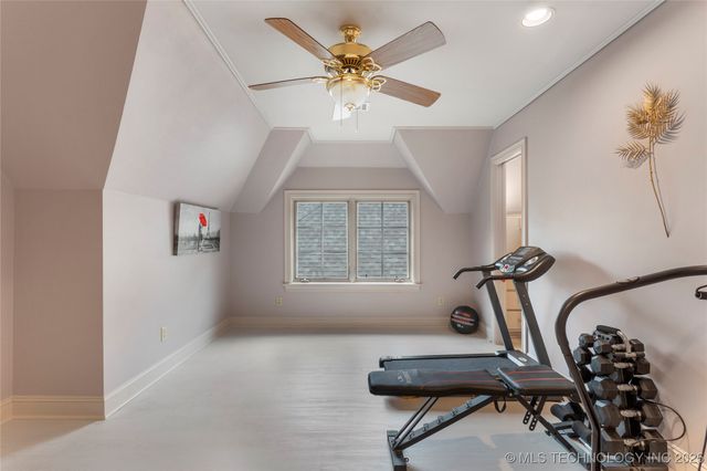 9327 S Jamestown Avenue, Tulsa, OK 74037