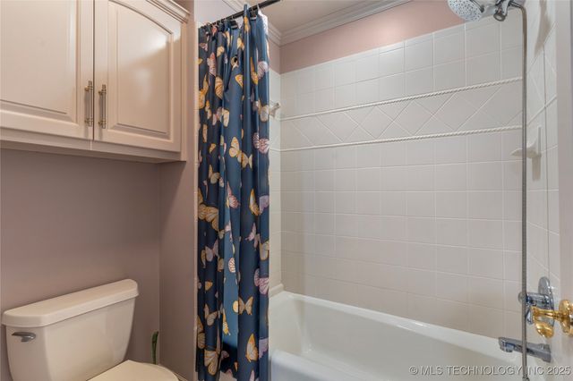 9327 S Jamestown Avenue, Tulsa, OK 74037