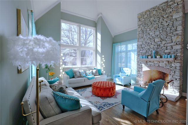 9327 S Jamestown Avenue, Tulsa, OK 74037