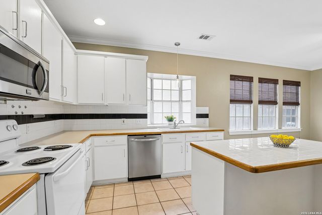 8494 Ulysses, Universal City, TX 78148