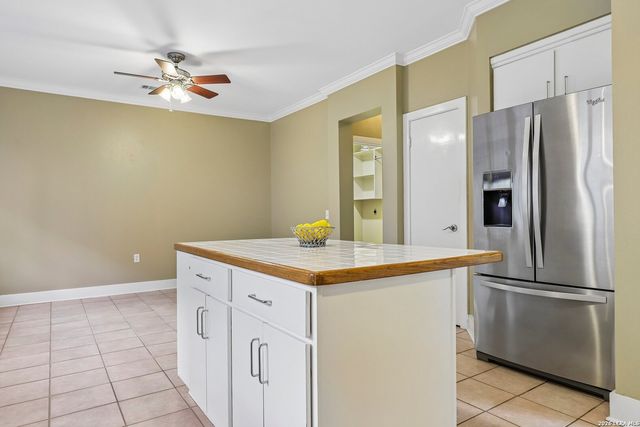 8494 Ulysses, Universal City, TX 78148