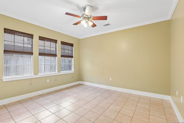 8494 Ulysses, Universal City, TX 78148