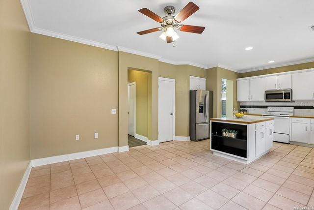 8494 Ulysses, Universal City, TX 78148