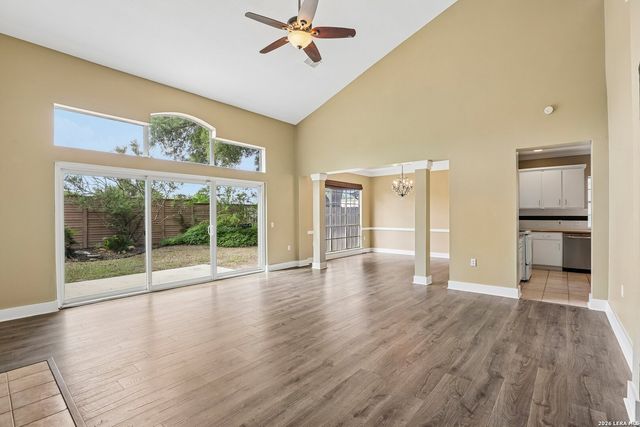 8494 Ulysses, Universal City, TX 78148