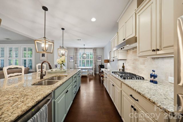 109 Heron Cove Loop, Mooresville, NC 28117