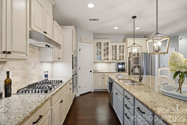 109 Heron Cove Loop, Mooresville, NC 28117