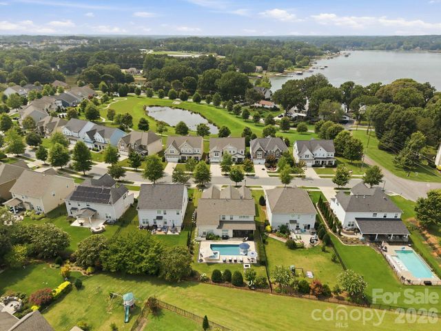 109 Heron Cove Loop, Mooresville, NC 28117