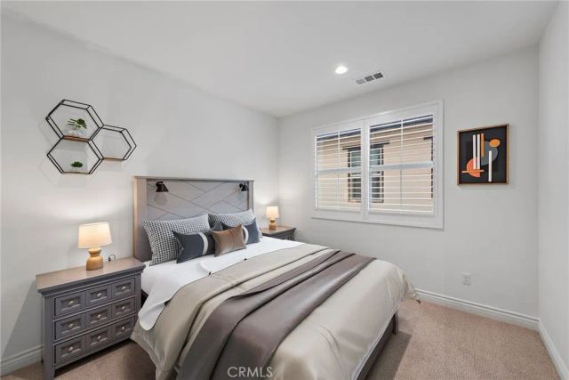 141 Lovelace, Irvine, CA 92620