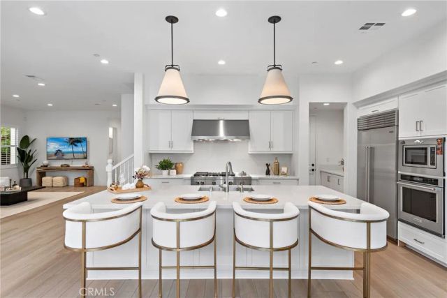 141 Lovelace, Irvine, CA 92620