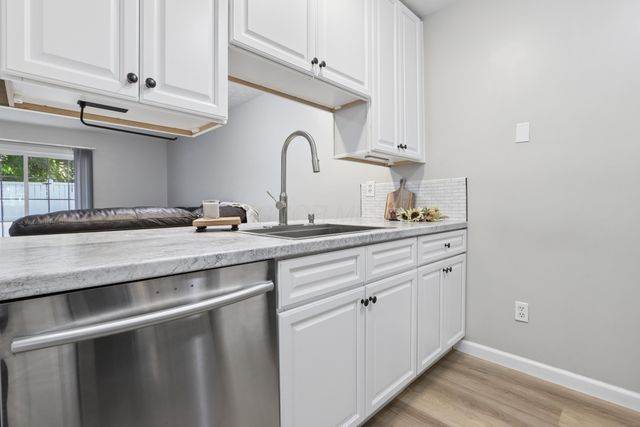 6768 Axtel Drive, 15B, Canal Winchester, OH 43110