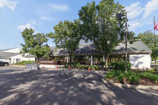 6768 Axtel Drive, 15B, Canal Winchester, OH 43110