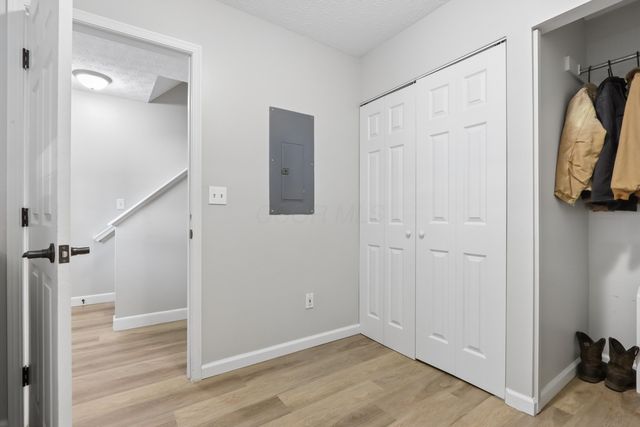 6768 Axtel Drive, 15B, Canal Winchester, OH 43110