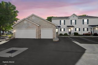6768 Axtel Drive, 15B, Canal Winchester, OH 43110