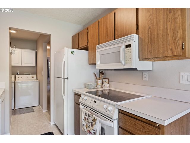9305 Sw BROOKS BEND Pl, Portland, OR 97223