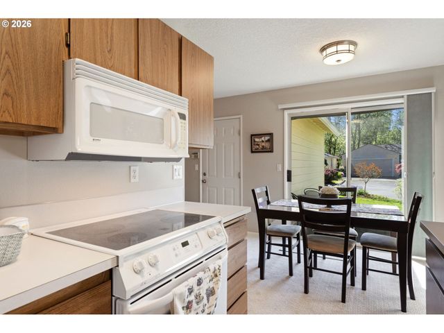 9305 Sw BROOKS BEND Pl, Portland, OR 97223