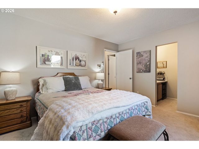 9305 Sw BROOKS BEND Pl, Portland, OR 97223