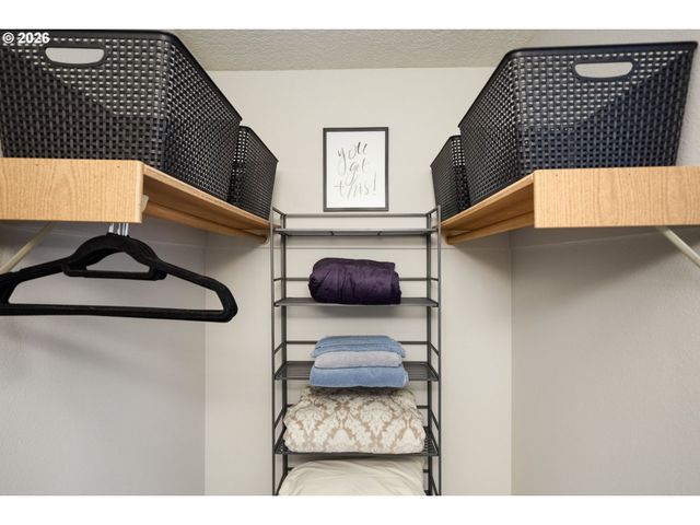9305 Sw BROOKS BEND Pl, Portland, OR 97223