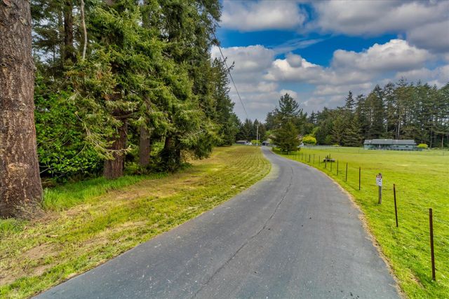 1711 Orrin'S Lane, Dows Prairie, CA 95519