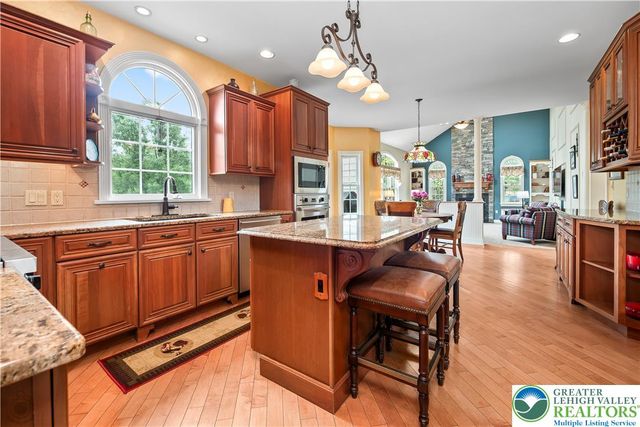 7447 Bell Gate Road, Lower Milford Twp, PA 18036