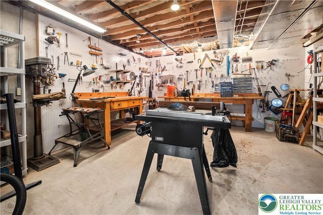 7447 Bell Gate Road, Lower Milford Twp, PA 18036