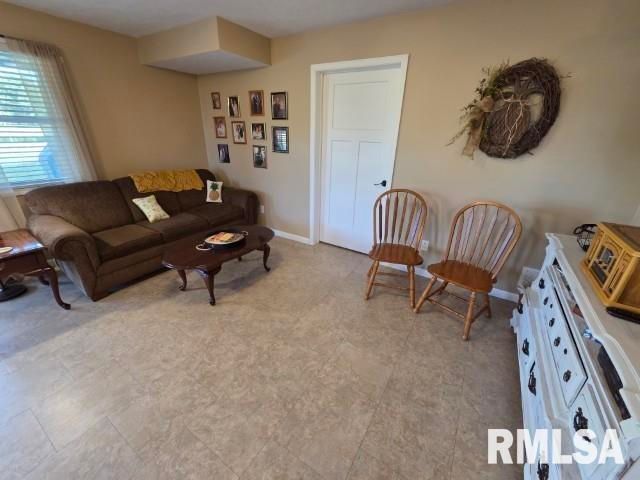 9251 N IL-148 Highway, Mt Vernon, IL 62864