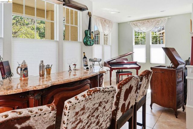 8861 Acorn Way, Gilroy, CA 95020