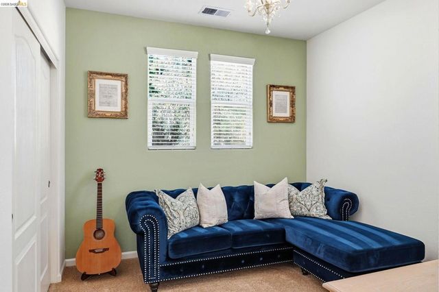 8861 Acorn Way, Gilroy, CA 95020