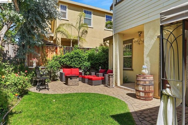 8861 Acorn Way, Gilroy, CA 95020