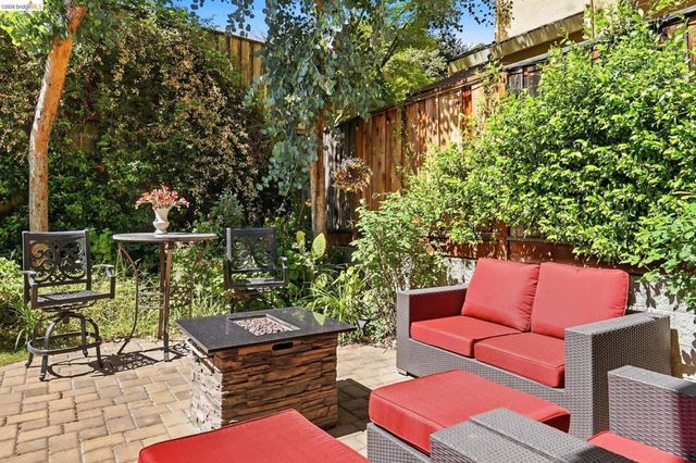 8861 Acorn Way, Gilroy, CA 95020