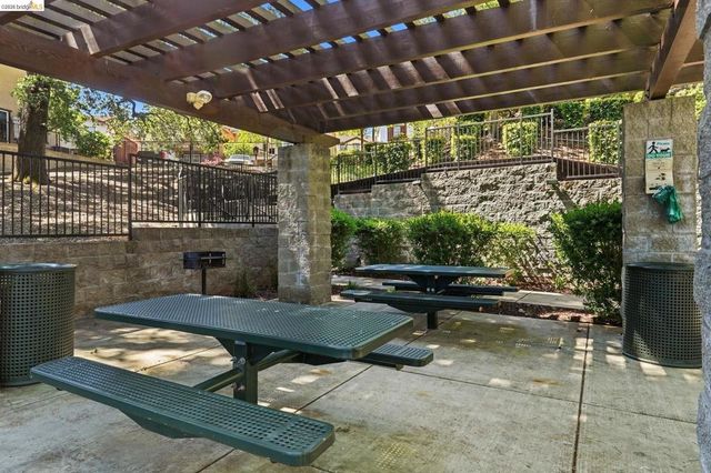 8861 Acorn Way, Gilroy, CA 95020