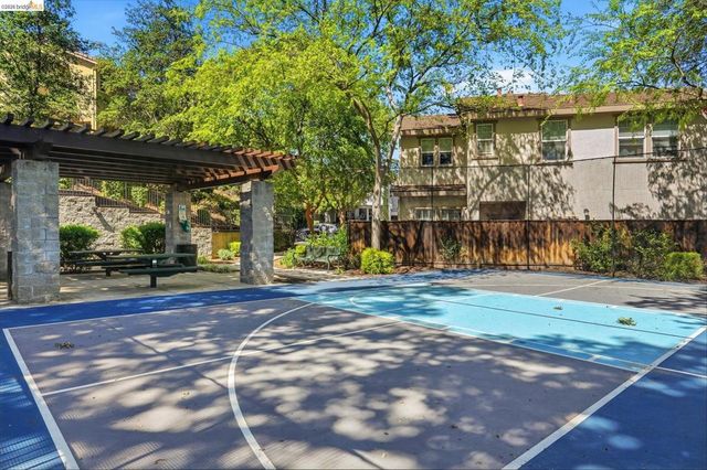 8861 Acorn Way, Gilroy, CA 95020