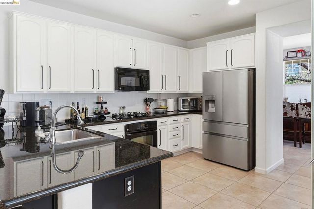 8861 Acorn Way, Gilroy, CA 95020