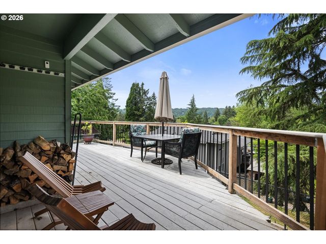 1450 KILLARNEY Dr, West Linn, OR 97068