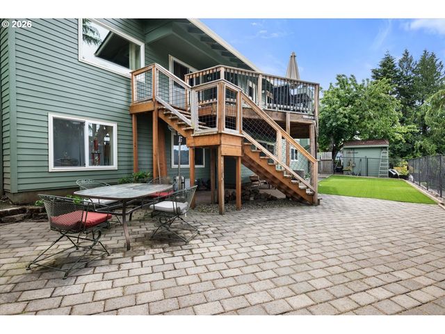 1450 KILLARNEY Dr, West Linn, OR 97068