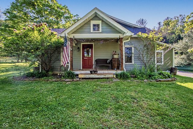 8563 N Lick Creek Road, Morgantown, IN 46160